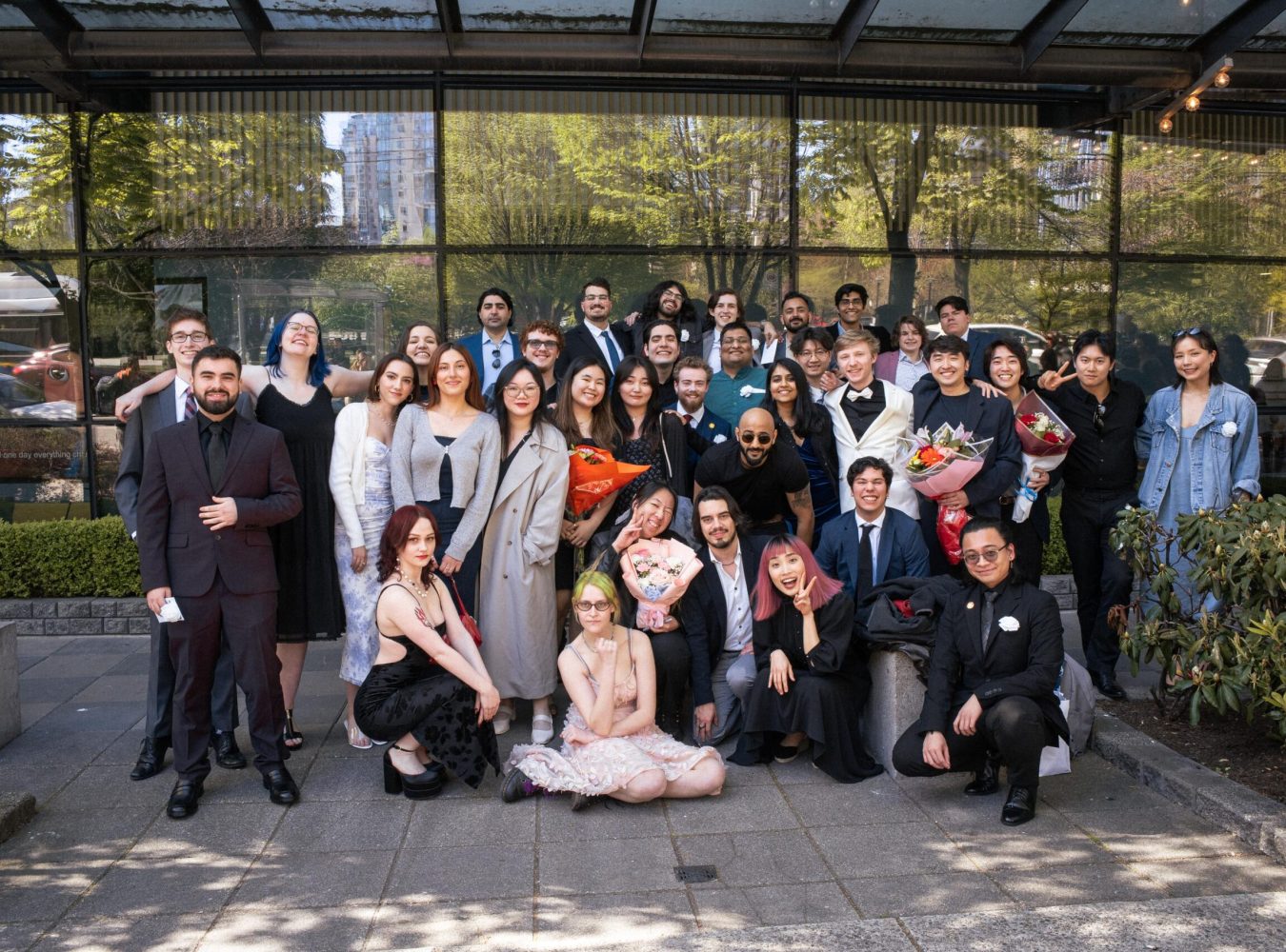 grad group photo